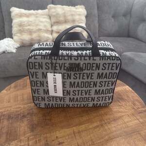 Steve Madden Weekender Cosmetic Bag